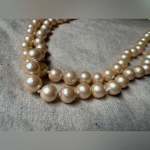 Set of 2 Vintage Classic Faux Pearl Necklaces - Cream Pearl Strand